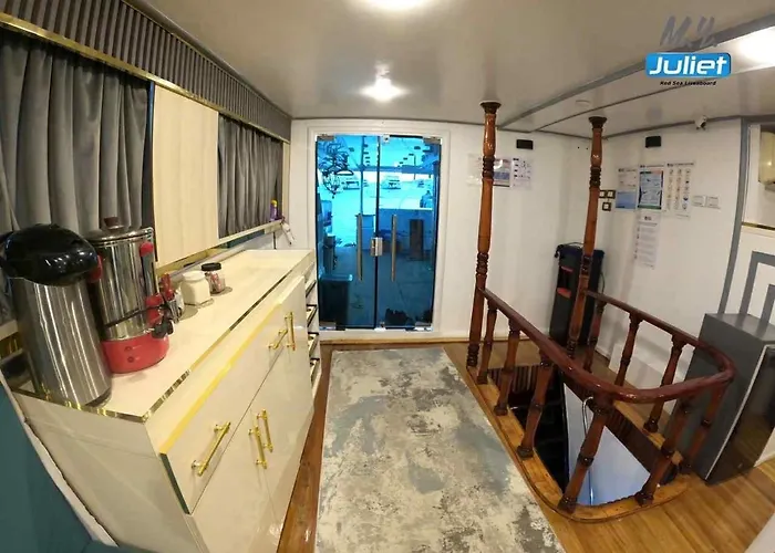 My Yacht Liveaboard Charm el-Cheikh